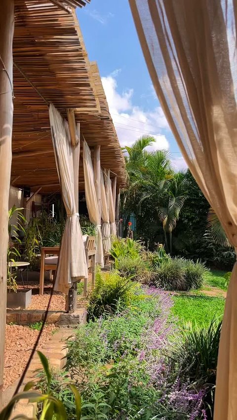 Cutest cozy coffee shops to discover.

See you at Wild Coffee Bar in Muyenga, Kampala. ❤️

#cute #coffeeshop #coffeebar #coffee #kampala