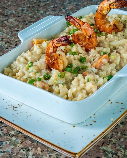 Fresh ingredients. Bold flavors.

Dive into a seafood experience worth every bite.