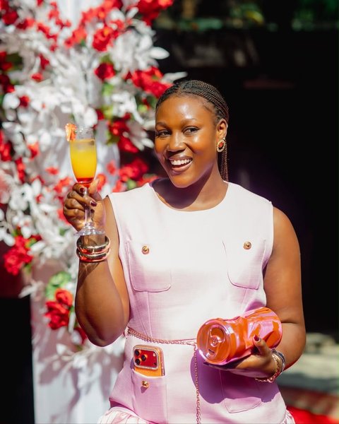 Cheers to crafted cocktails, vibrant vibes, and nights worth remembering at Molecule!
.
.
.
#bites #molecule #kampala #uganda
