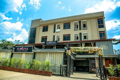 Dive into the magic 🌟✨of Havana Lounge & Restaurant.

With its stunning outdoor space and delicious menu, it’s the perfect spot to unwind and Relax.

Come for the Food, Stay for the vibes!

.
.
.
.
.
.
.
.
.
.
.
.
.

#HavanaLounge #kyanja #GoodEats #OutdoorVibes #FoodieHeaven #ChillSpot #InstaFoodie #ViralEats #TasteTheMagic”