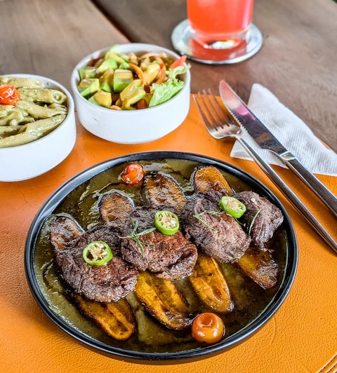 Classics never go out of style...

📍 Plot 6, Kanjokya Street 
📍 City Centre, Opposite Uganda House
☎️ 0709 744 804 / 0780 542 055