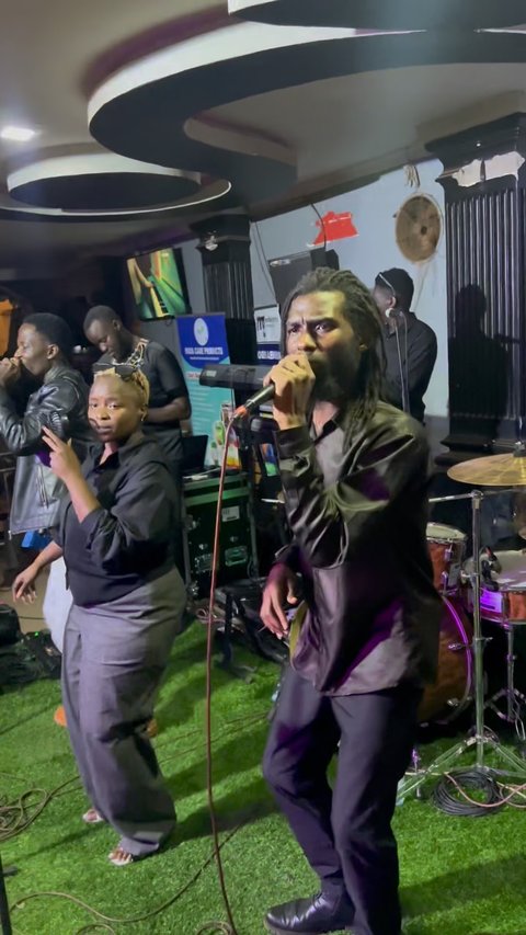 Our Rubaga people called and we answered , Much love Xanda lounge,Kabuusu.