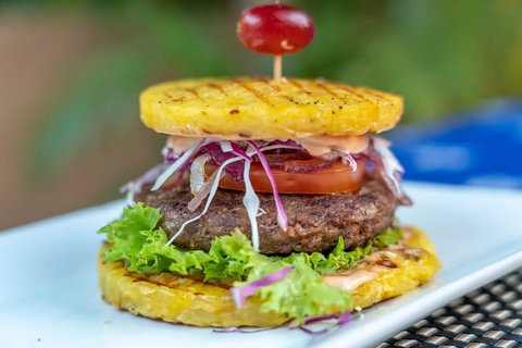 Our new Plantain Burger is already turning heads  and one bite makes it obvious why.

Sweet, savory, and unforgettable… this is the kind of dish that lingers in your thoughts long after it’s gone.

Try it today. Order now  0776 745 080 #PiatoKampala