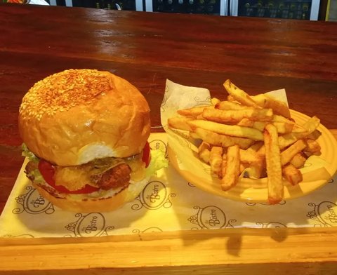 Shhhhh we got the secret craddy paddy formula that will make you fly sky high and leave you craving for more...

#fypppppppppppppppppppppppppppppppppppppppppppppppppppppppppppppppppppppp #burgerlover #resturant #viralpost #foodporn