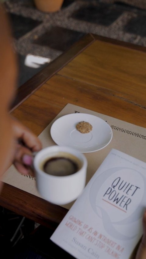 When life gets loud, choose the quieter story.

Start your journey at @thee.book.cellar pick a title that speaks to you, then settle in at @the.knorth -we'll take care of the coffee.☕️

@designquarterug we've created more than a destination—we've built a community for people who appreciate good books, great coffee, and the beauty of slowing down. 

One destination, two different experiences...This is your space to belong !

📍Theknörthcafe, Design Quarter.Plot 38, Kyadondo rd, Nakasero.

#cafesinkampala
#booklover📚
#readandrelax 
#booksbooksbooks
