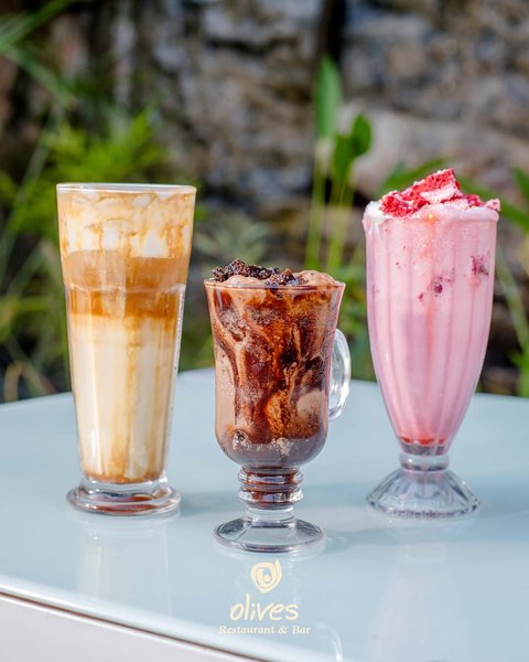Not every craving looks the same. ☕🍫🥤

Maybe today it’s a rich Brownie Sundae.
Maybe it’s a silky Red Velvet Shake.
Or perhaps an Iced Cardamom Latte is calling your name.

Whatever you’re in the mood for, we’ve got a glass waiting.

#oliveskampala #naguru #cafeculture