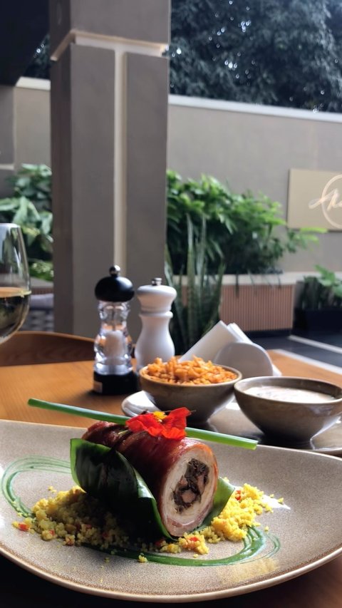 A good meal won’t solve everything, but it’s a pretty good place to start the week.😅

For Reservations ☎️: 0742102421

#AldeaRestaurant