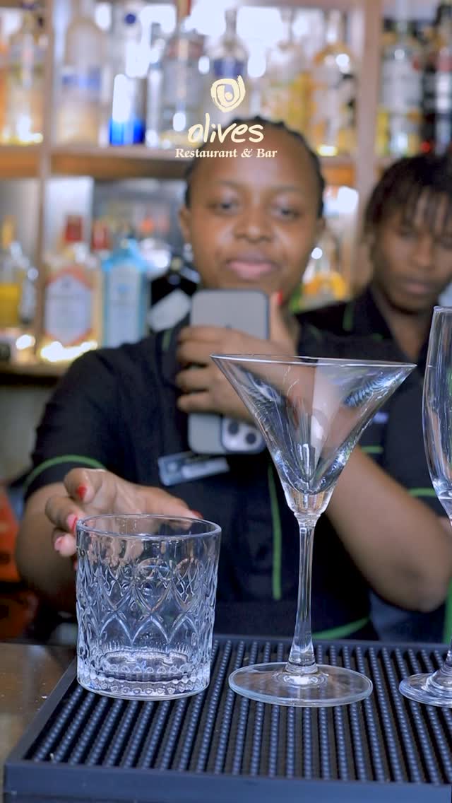 We know our barcraft.

Which is another way of saying… the details matter. 🍸

#oliveskampala #naguru #cocktails