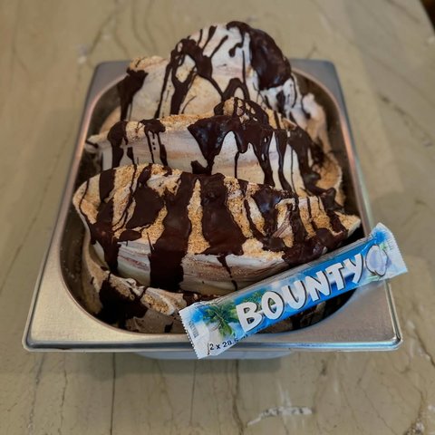 Bounty Ice cream. Delicious coconut and chocolate, a must try !!