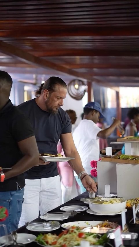 Don’t miss out on an unforgettable All-You-Can-Eat Sunday Roast Brunch happening this Sunday, 2nd August 2026, from 1PM – 7PM.

 UGX 120,000 per adult and UGX 50,000 per kid
📍 Plot 14, Lower Kololo Terrace
📞 Reservations: +256 750 422389
#fyp #restaurant #brunch #kampala #moment