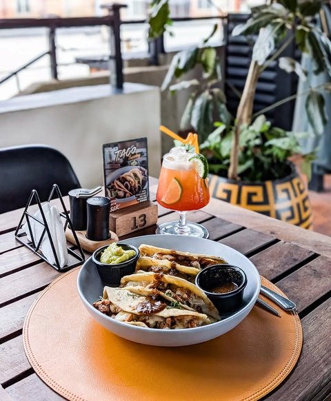 When the lion is hungry, he EATS. 

Welcome to Taco Tuesday! Find us in one of our locations:

📍 Plot 6, Kanjokya Street 
📍 City Centre, Opposite Uganda House 
☎️ 0709 744 804 / 0780 542 055