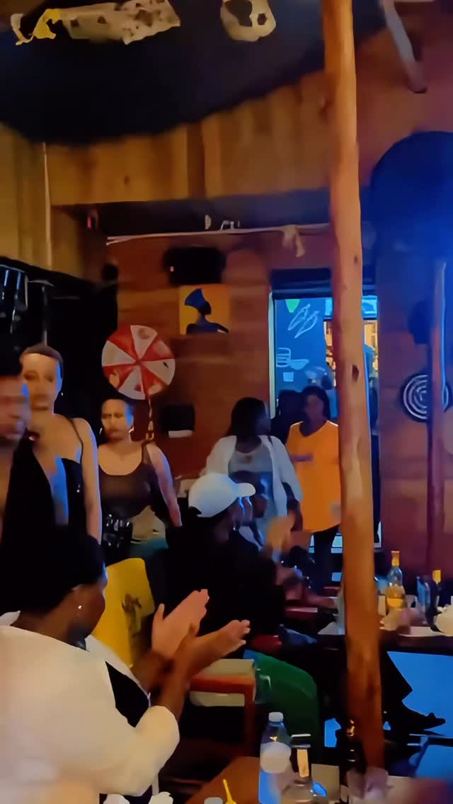 Don’t just scroll — grab your friends and head down to EL Taco Bukoto this Wednesday (tonight). The spotlight is waiting for you.

Tag your karaoke crew and let us know what song you’re bringing to the stage!🎶🎙️

#karaoke #livemusic #cocktails #eltacoug #mexicanrestaurant