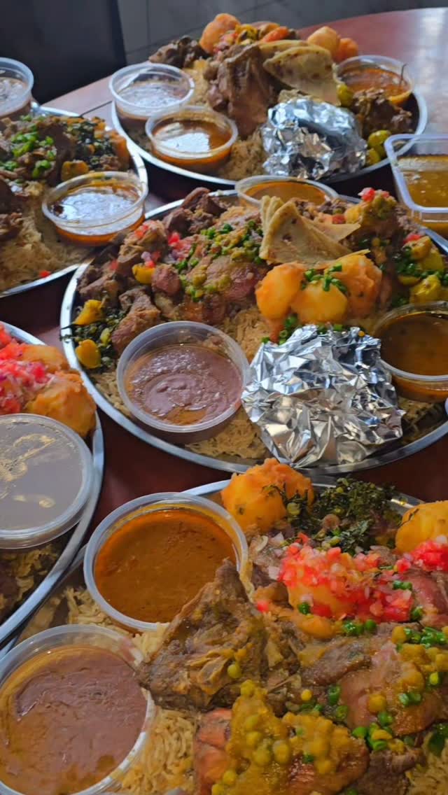 Happy Sunday...
Place in your lunchtime orders now!!
Menu Details below profile..
#lusaniya#kampala#exploreuganda#localfood
#africa