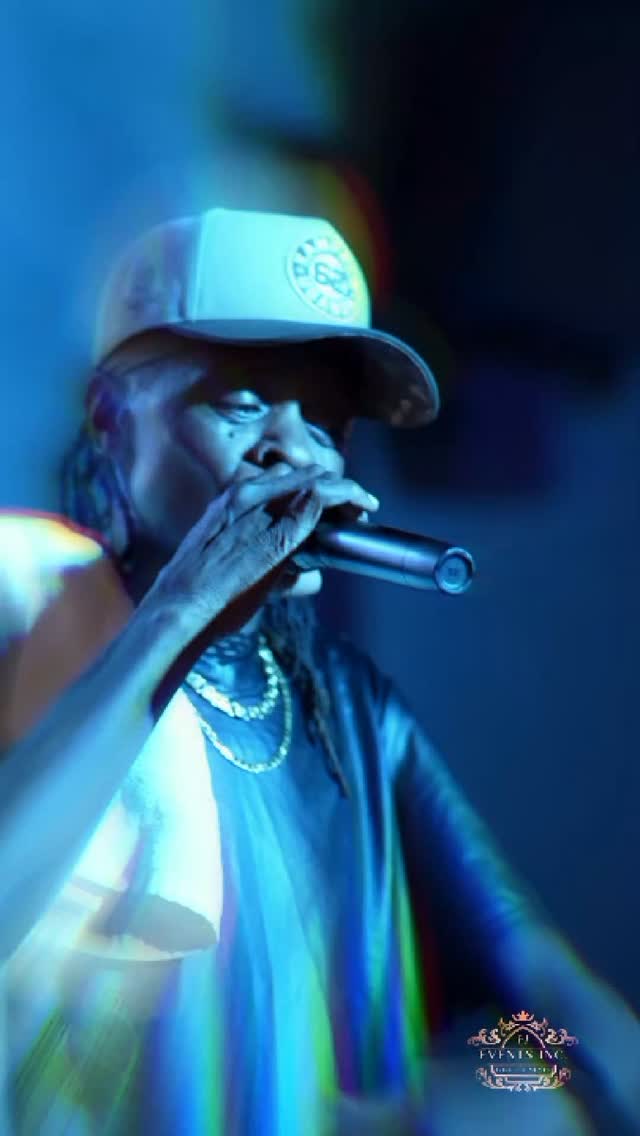 ​
​✨ ZOUK LIVE BAND WEDNESDAY ✨
​The mid-week slump is officially over! 🥁🎷 Join us every Wednesday for an incredible LIVE BAND experience THE CLAN BAND featuring Guest Artist JOSE CHAMELEON premium energy, and unmatched vibes.
​Come for the food, stay for the live music! 🎤🔥
📍 Zouk Lounge, Bugolobi
​#ZoukLiveBand #JoseChameleon #BugolobiLiveBand #TheClanBand🚀