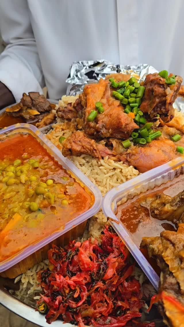 Lusaniya for 5people👆🏾
Our recipes tickle your taste buds, we cater events,
walk-in restaurant & also doorstep delivery..
Menu details below profile...
#kampalarestaurants#kampala#exploreuganda
#foodinkampala#swahilifood