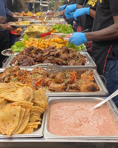 Feast your eyes and your taste buds! This buffet is a sight to savor and a flavor to remember. Book now#la’parfaitbbq
