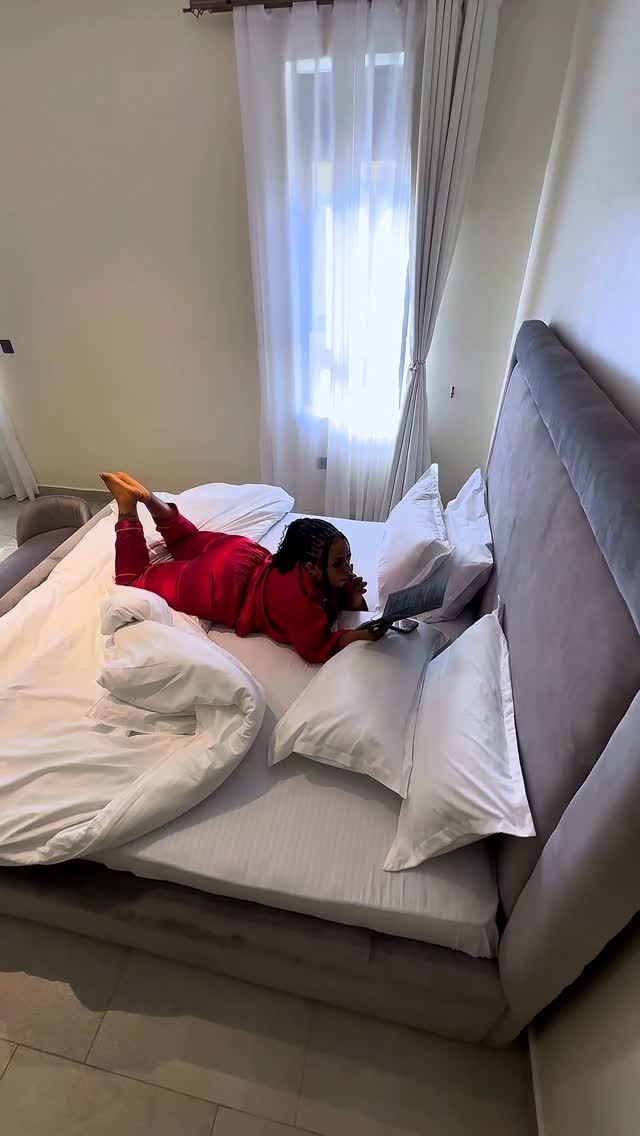 #Ad

Your stay with @mjsonia_properties has been made easier and better ! With food and drinks menus available now in all our Airbnb units, your favourite meal is now just one call away . We have partnered with a very trusted restaurant @the_bench_restaurant with special offers just made for MJ properties guests☺️