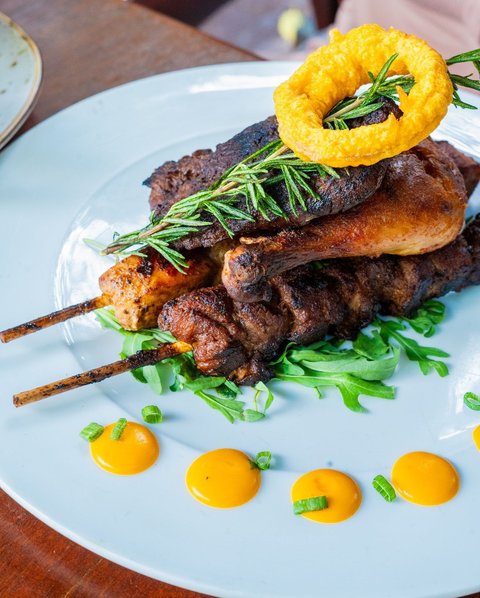 Fresh off the grill and served to perfection.

Gather around the table and enjoy bold flavors at Hickory.