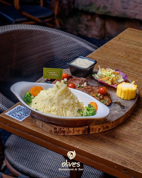 The grill did its job. Now it’s your turn.#

#oliveskampala #naguru #grilledbeeffillet