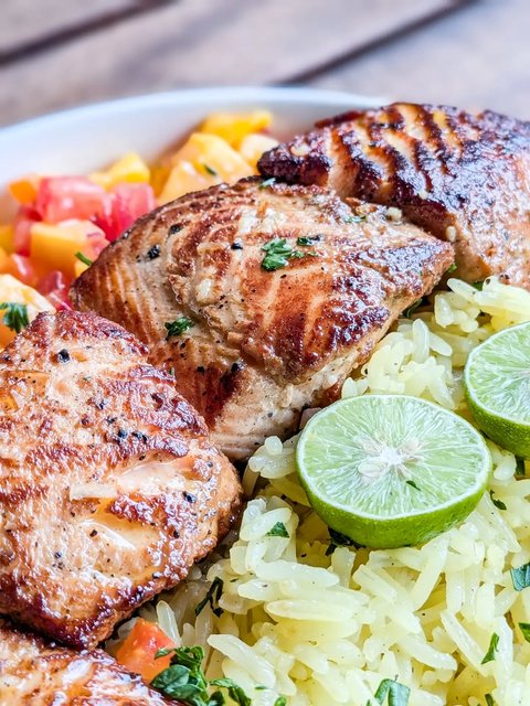 Salmon and mango salsa combo 😋 🌾
📍 Plot 6, Kanjokya Street 
📍 City Centre, Opposite Uganda House
 ☎️ 0709 744 804 / 0780 542 055