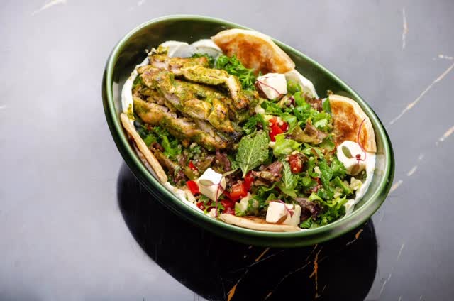 Frango Super Chic Salad 🥗 
With Grilled Chicken thighs, Quinoa, Feta Cheese , Cauliflower, and herbs
An amazing and healthy salad option for you
#frangouganda  #arenamallnsambya #superchicsalad #salad #fypppppppppppppppppppppppppppppppppppppppppppppppppppppppppppppppppppppp