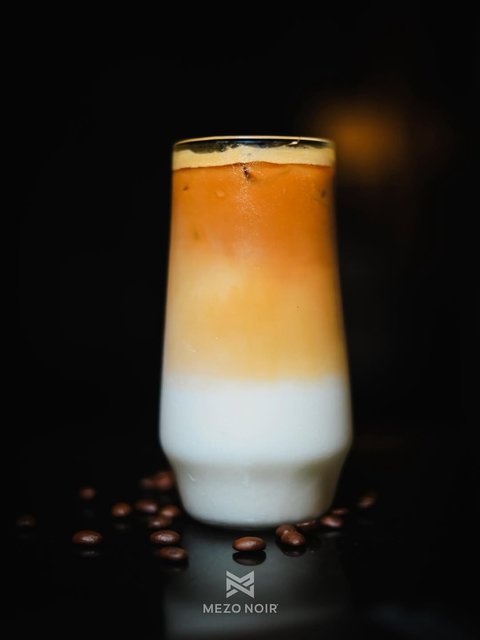 MONDAY FREQUENTLY ASKED QUESTION 🚀
One of our most asked questions: **Do you serve non-alcoholic drinks?**

Yes, we do! 🍹☕

From refreshing mocktails and fresh juices to expertly brewed coffees, you’ll find a great selection on **both our Restaurant and Bar menus 

There’s something for everyone at MezoNoir. 

#MezoNoir #Mondays #Mezo #Mocktails