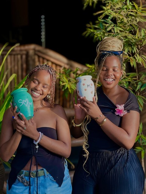 😊 What, you’re staying home tomorrow? 🤯 No way, join us tomorrow for Pottery classes at Ashiana Restaurant, Bugolobi 🍴 11AM-6PM. 30K UGX (adults), 25K UGX (kids). Let’s get messy & create! 🎨 #PotteryFun #NoStayingHome #potterypainting #potteryuganda #bondingactivity