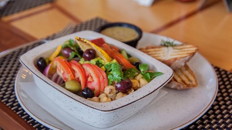 Healthy never looked this good. Our Mediterranean Salad is waiting for you.

#saladbowl #kampalarestaurants #foodie #goldenhillrestaurant