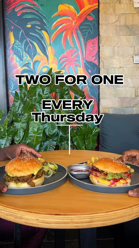 Thursdays Just Got Juicy 

Buy one Burger 🍔 and Get 🍔 Free! Every Thursday 

Bring a friend.  Eat Twice. Pay Once.

#mojjokla #muyenga #bestburgers #resturantsnearme twoforoneburgers