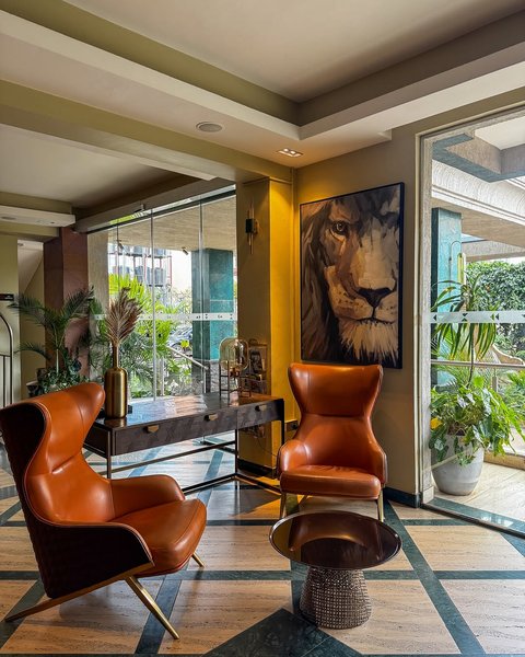 A Lobby That Speaks Your Language. 

Spacious, serene, and perfectly styled our lounge sets the tone for what Zara Garden Hotel is all about: refined hospitality from the moment you arrive.
 
 We’re ready to welcome you. For inquiries:
☎️Call/WhatsApp: +(256) 709 718 4721 +(256) 200 888200 +(256) 776 896 519
Zzimwe Road, Muyenga!