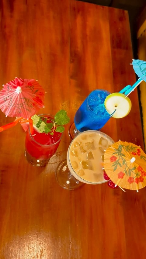 Get a taste 👅of our three title heading cocktails🍹 that will leave you ordering more💫✨

#fypシ❤️💞❤️ #cocktails #dinner #lifestyle #resturant