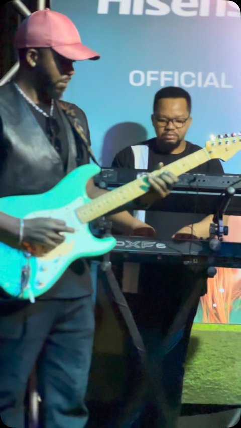 We really had great fun last Wednesday at Smokey’s restaurant Nakasero,so tonight we are back to have some more ☺️

 🕰️ 7:00PM
🕹️Nakasero 

#thebackboneband #liveband #goodvibes