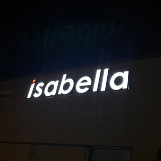 Isabella Lounge