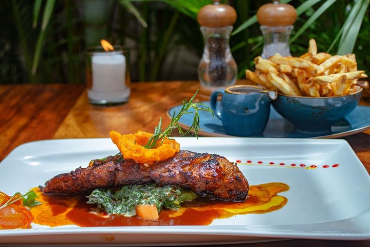 You know when the old man picks a spot for lunch, he’s definitely after the pork. Surprise him with the BARBEQUE PORK FILLET. Stonehaven Restaurant & Winery, 8…