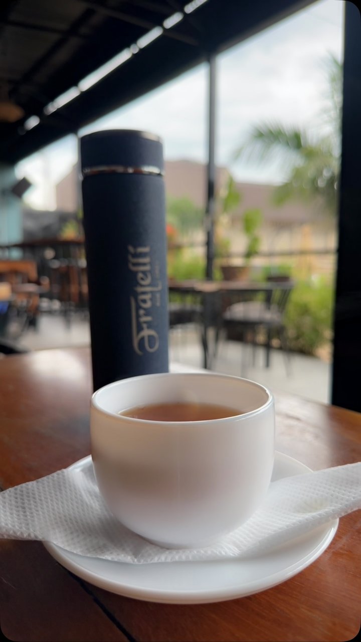 Chilly days? We’ve got you covered. Start slow with a warm cup of tea at Fratelli because some mornings just need a little extra warmth. Fratelli Bar & Grill…
