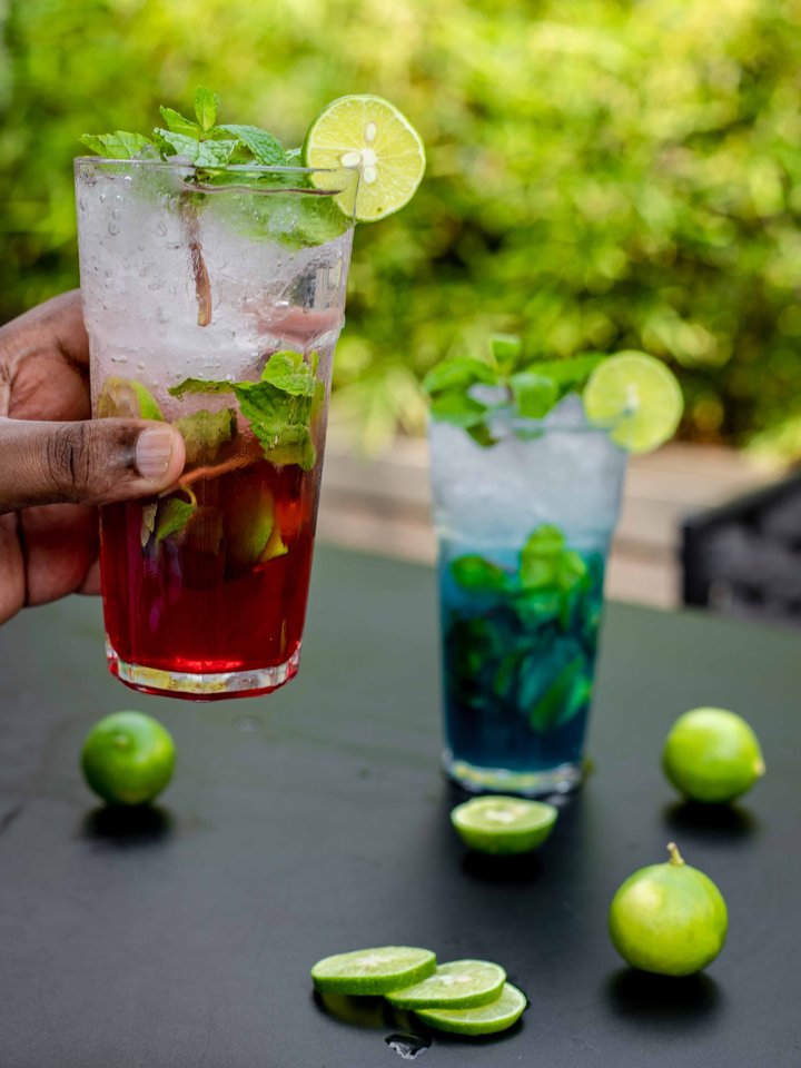 It’s Friday…pour something good.*Weekend activated! For Reservations |