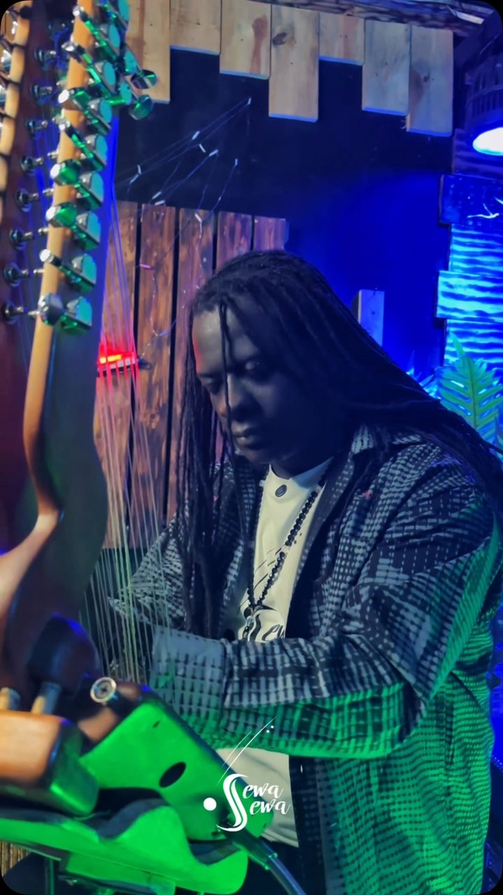 Janzi Band video