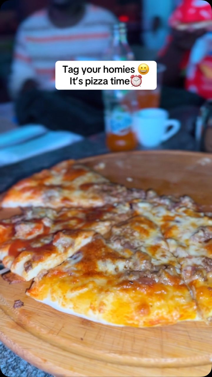 Kurax food Lounge